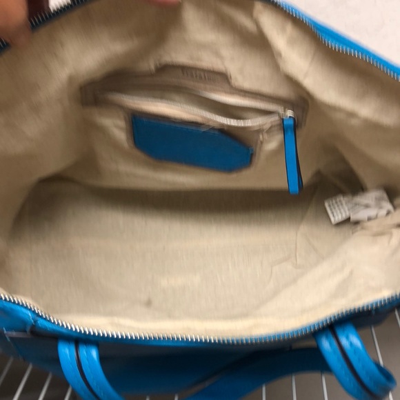 Handbag - Picture 3 of 4